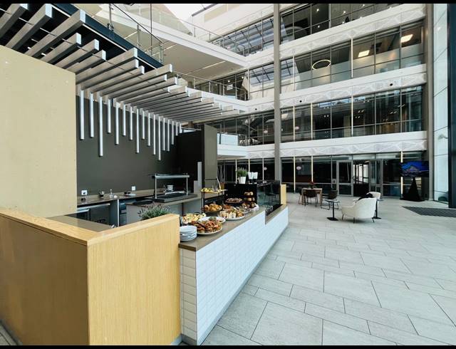 3,000M² OFFICE TO LET IN WATERFALL